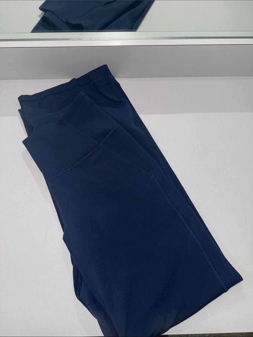 Lululemon align wide leg - true navy - size 6- like new